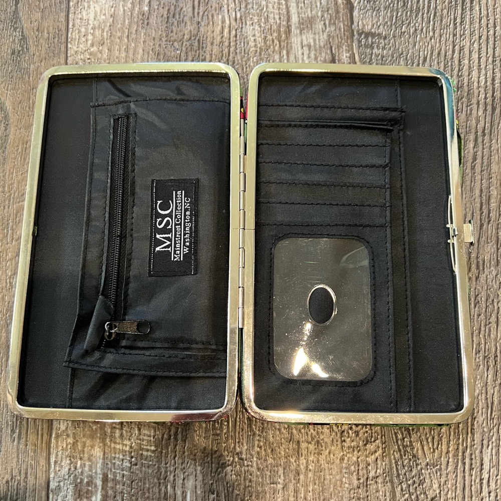 Green Patterned Wallet With Initial H - image 3